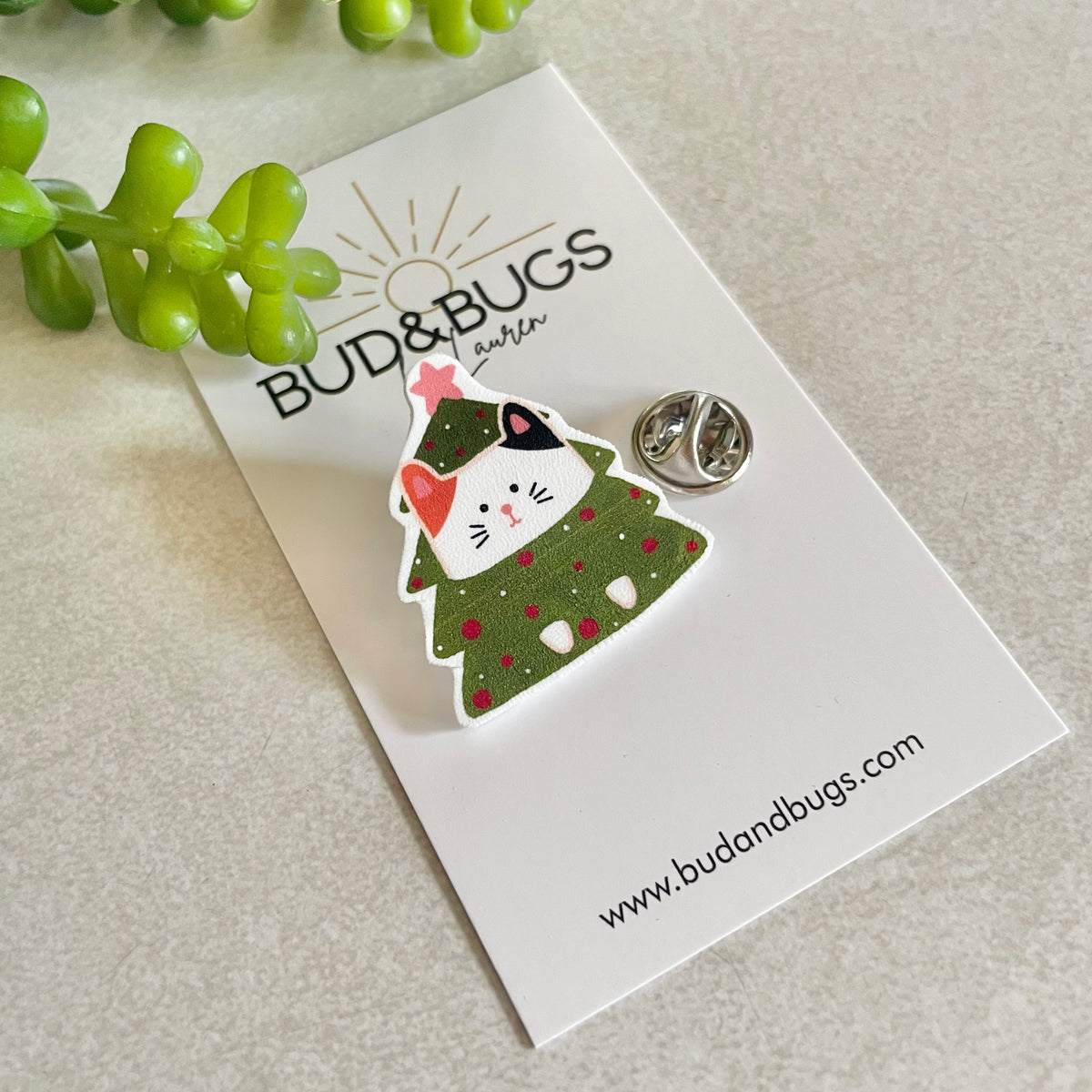 Cat-mas Tree Pin