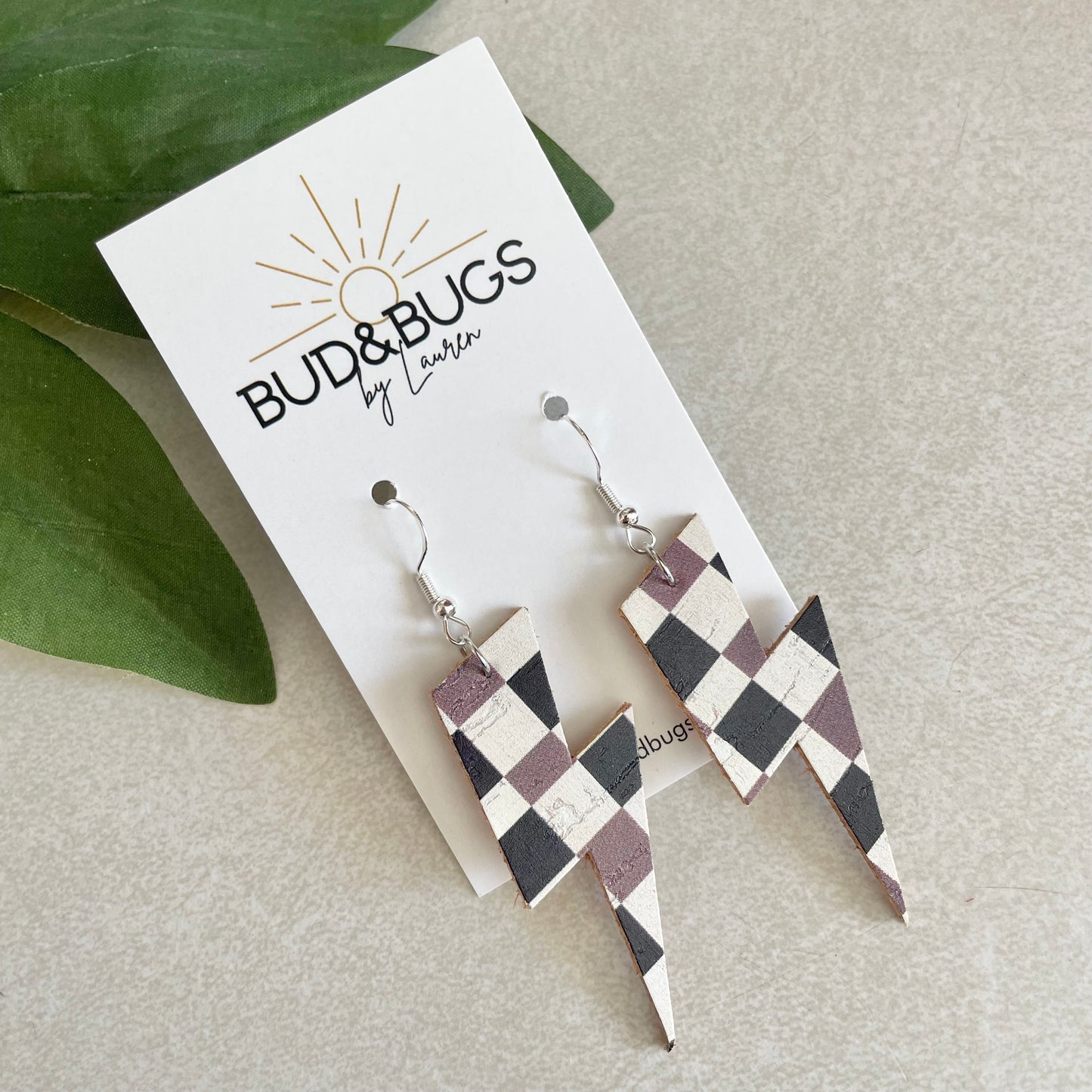 Neutral Checkered Bolts