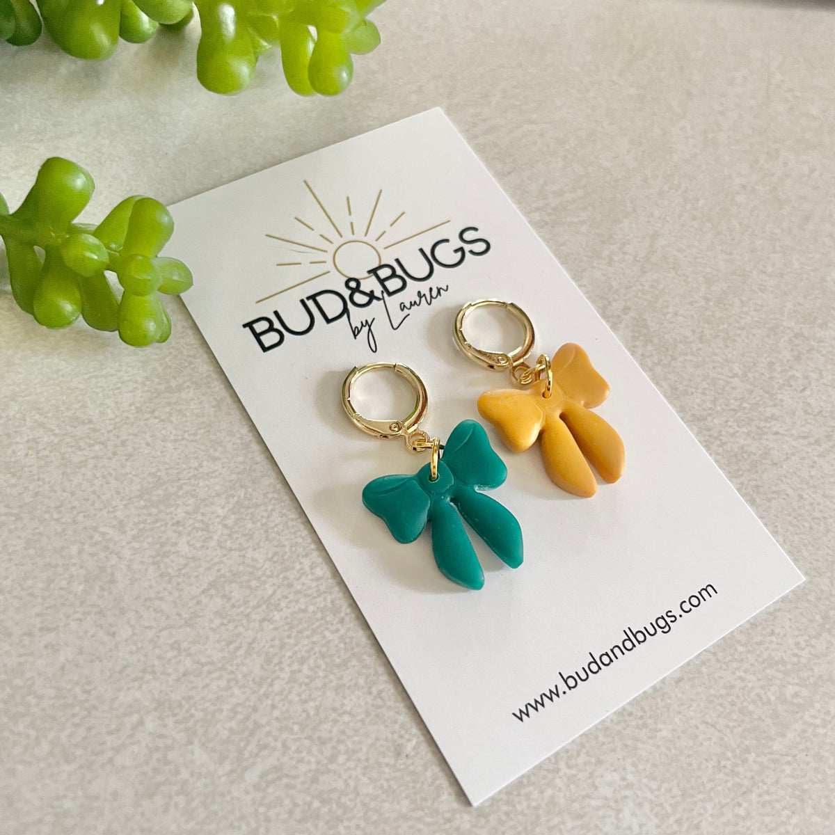 Green & Gold Mini Bow Huggies