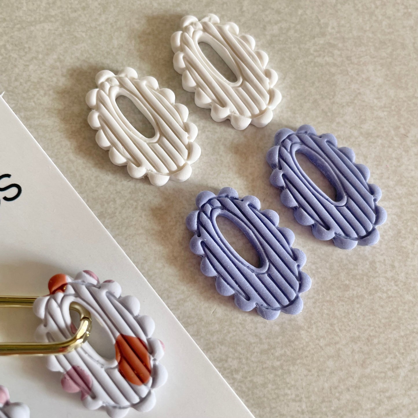 Mini Embossed Scalloped Charm